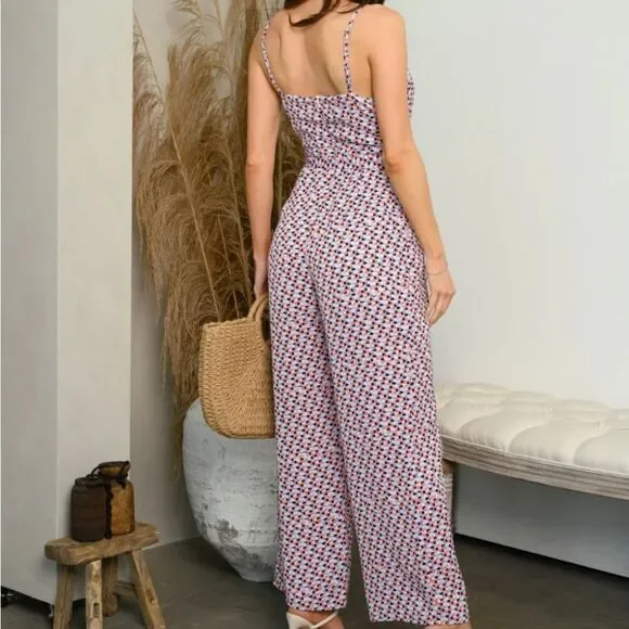 Women's V-neck Jumpsuit With Pockets - Picture 3 of 7